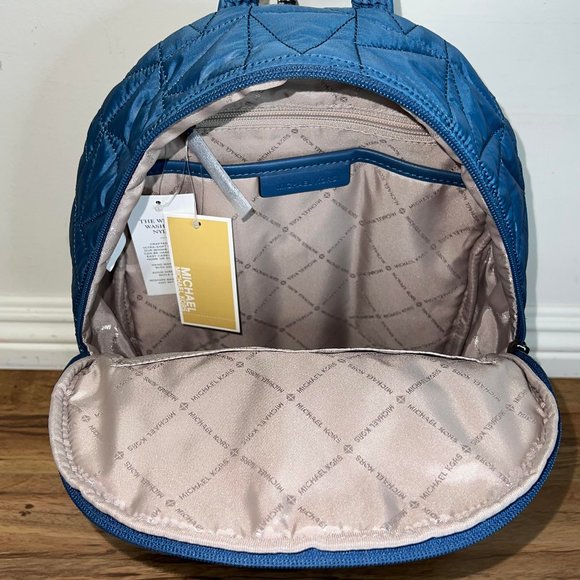 💙Michael Kors Quilted Fabric-Nylon Backpack & Pouch💙 - Picture 7 of 17